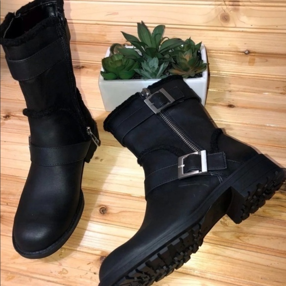 Charles by Charles David Biker black Boots camper zip block heel